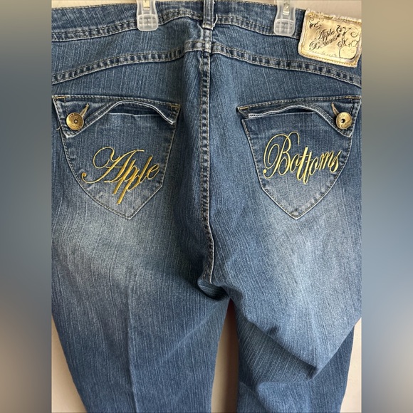Apple‎ Bottom Women’s Size 20 Embroidered Wide Leg Denim Jeans 32” Inseam Y2K - Picture 7 of 10